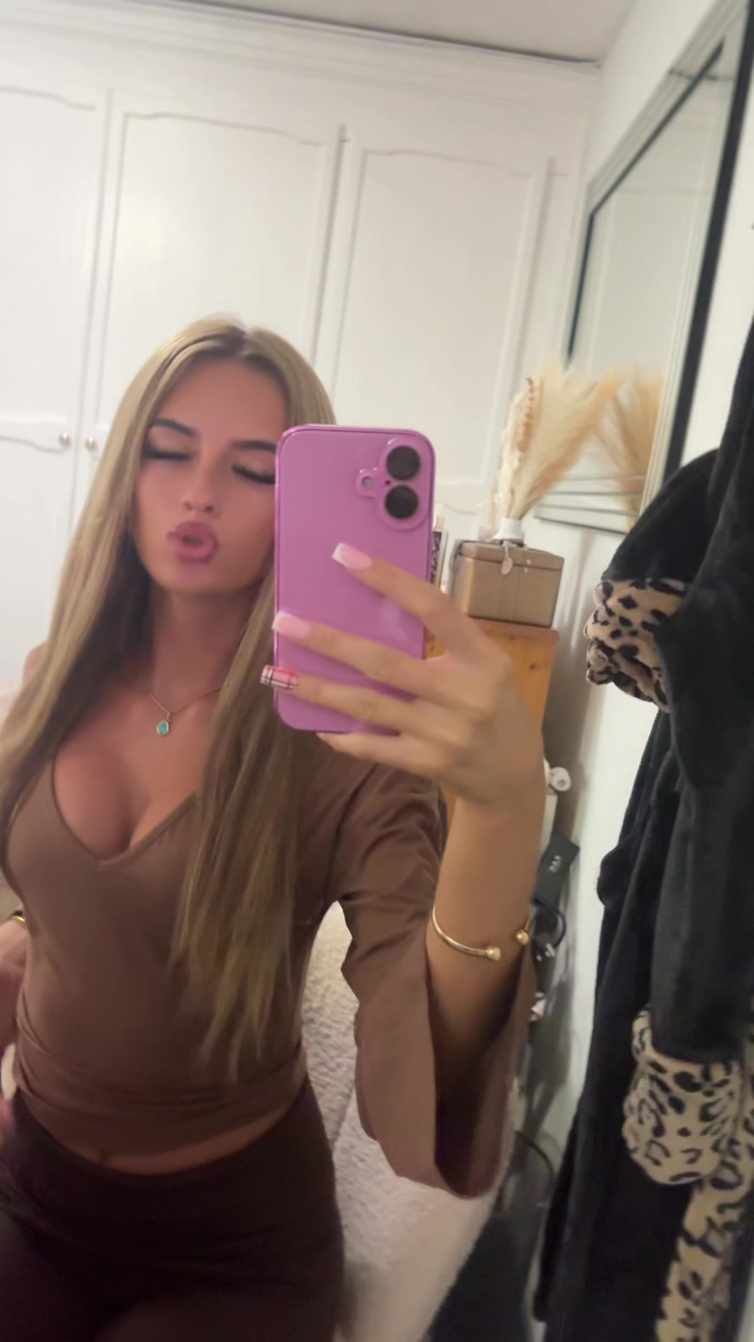 @user19911889247