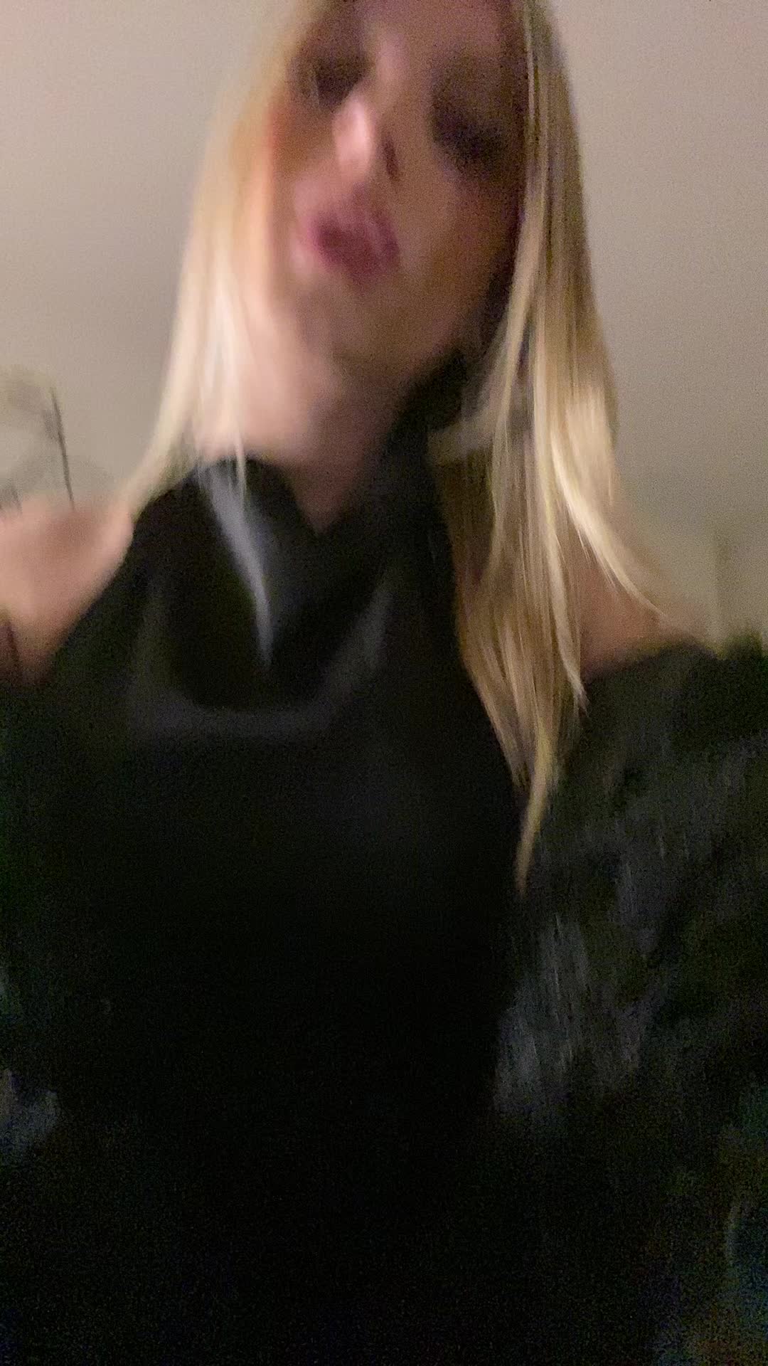 @Nini