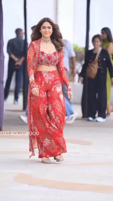 @Indian Actress Girl