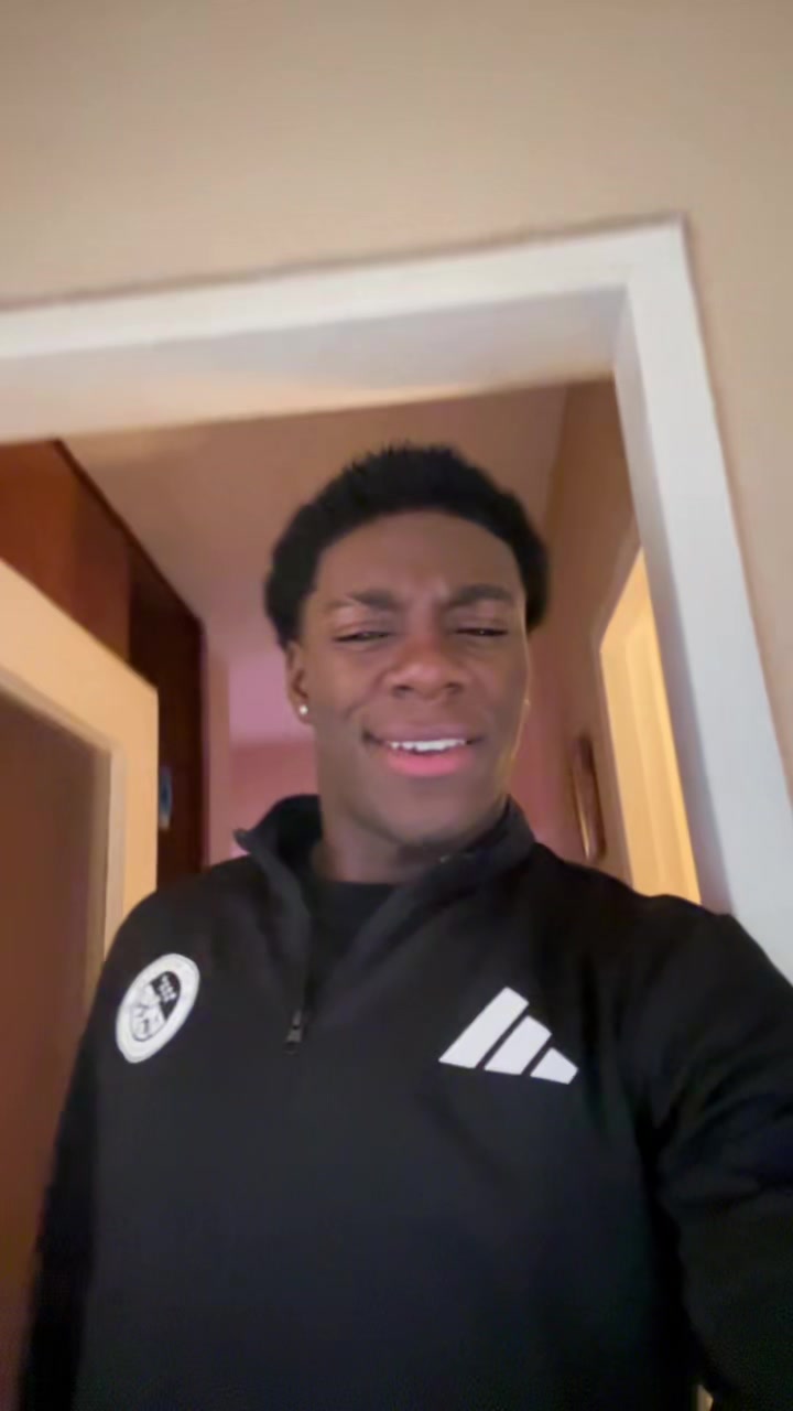 @Biglucasn