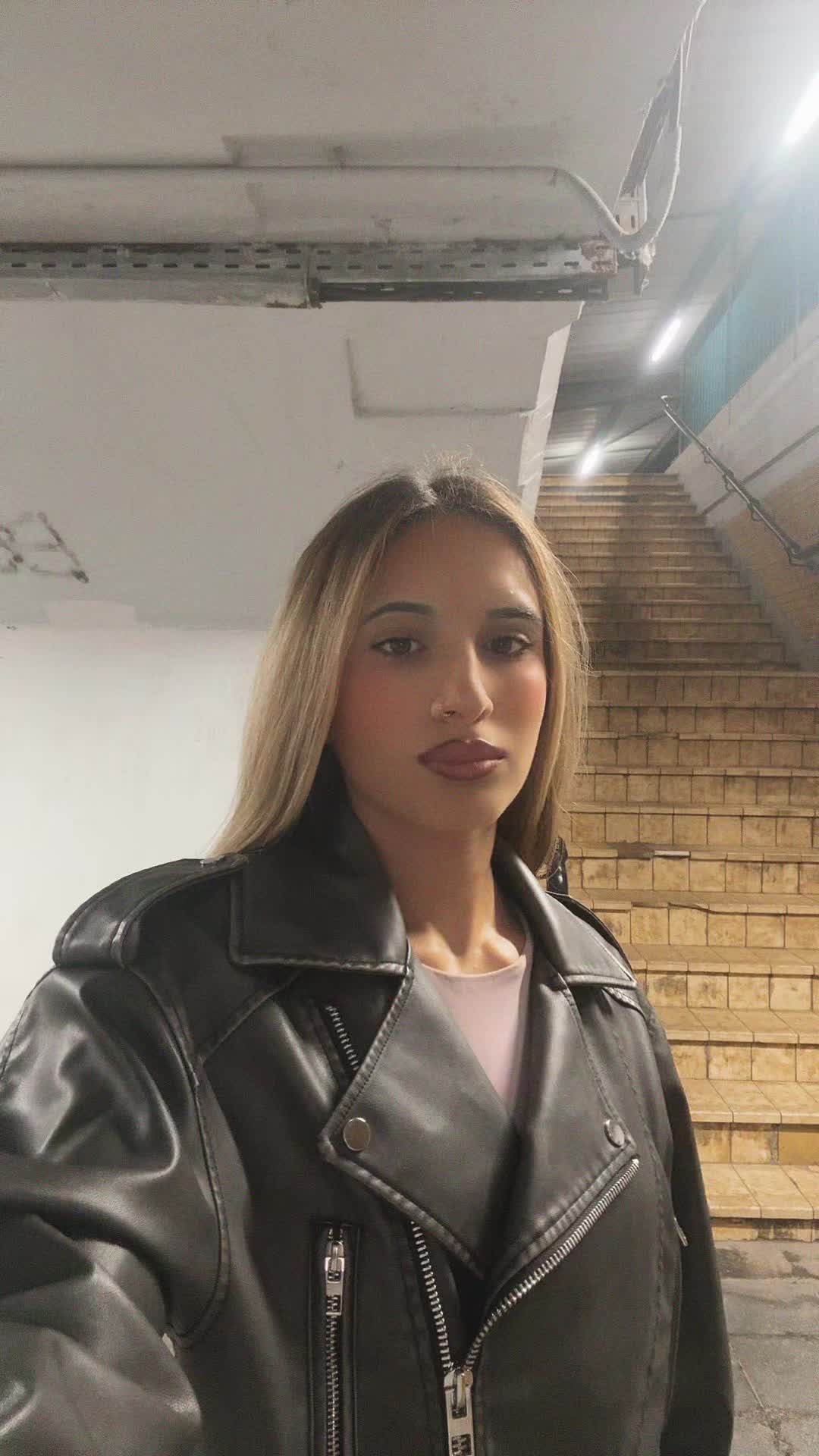 @sxyra6k2