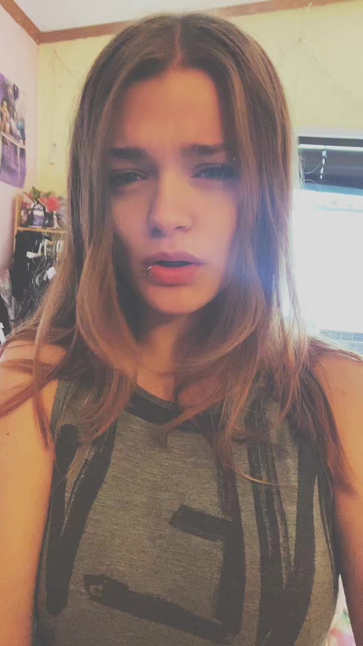 @Faye 🦇