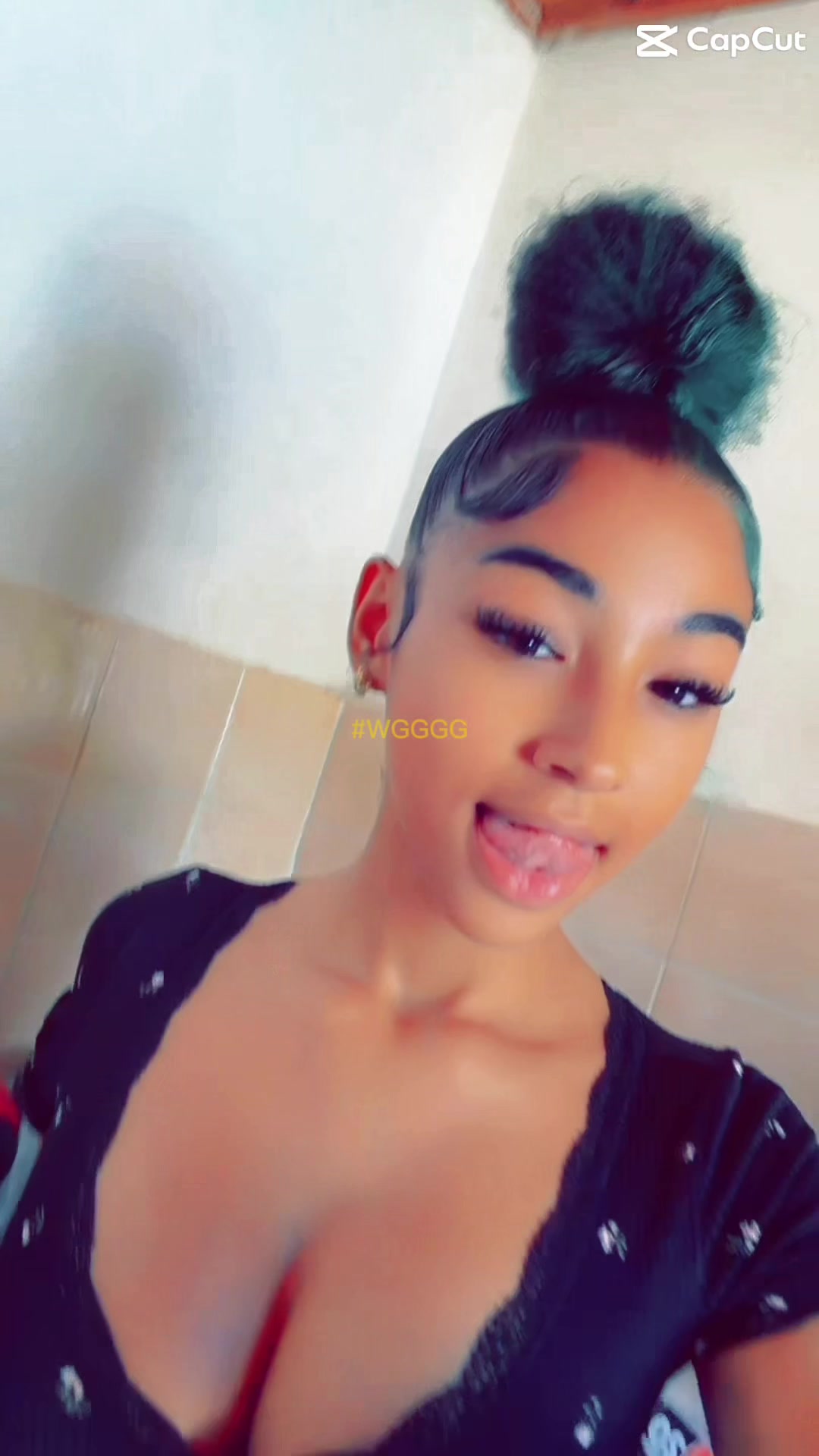 @Badnessi💋