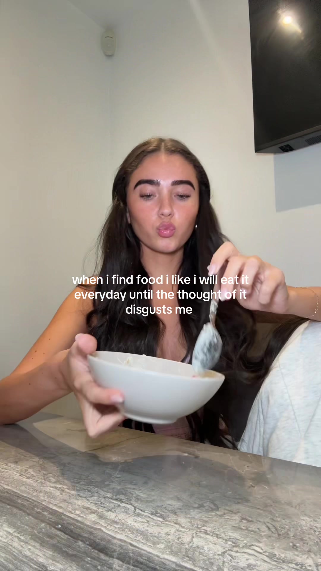 @KAY VIOLET