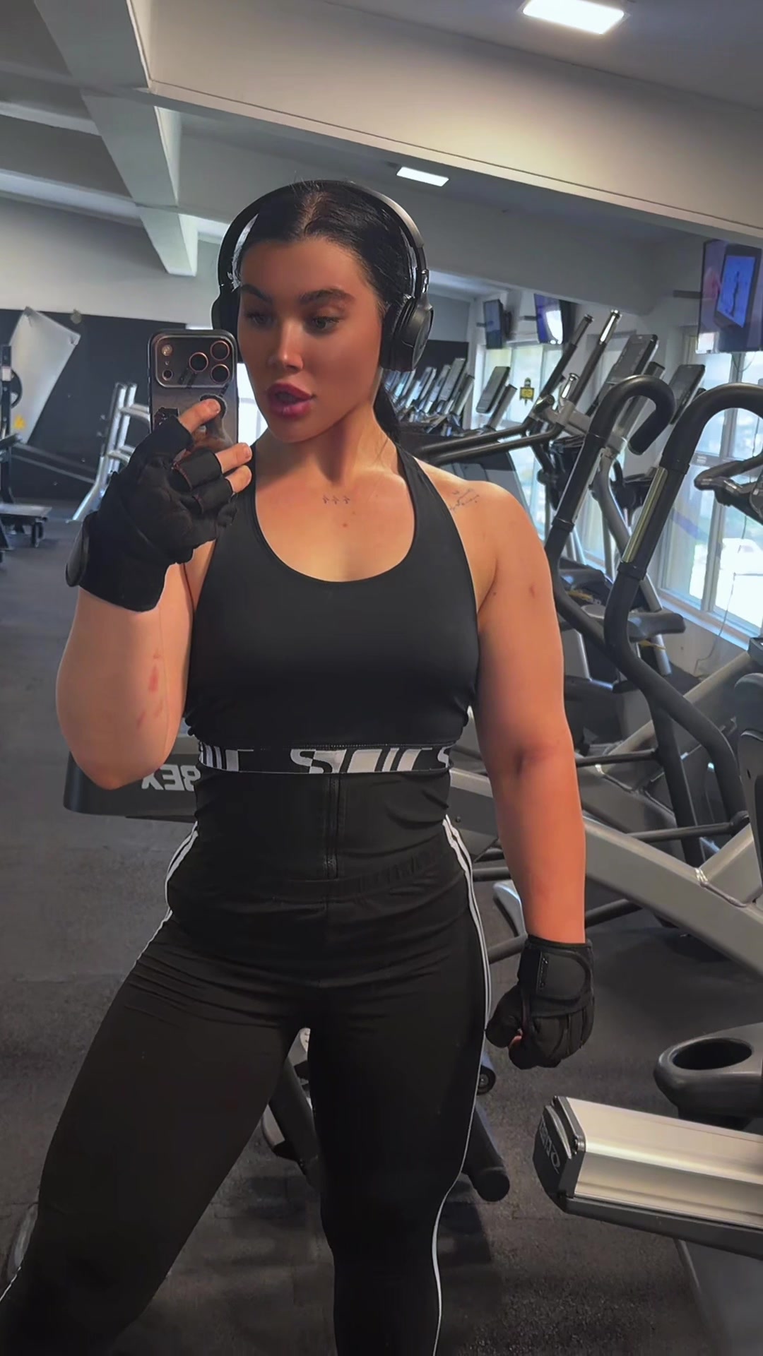 @Andjela Petkovic