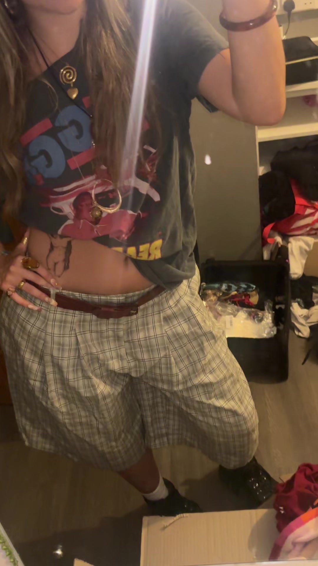 @...