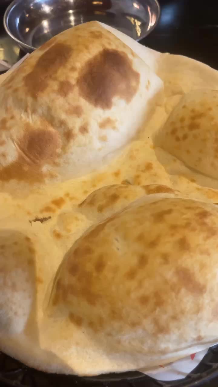 @Foodies on Road - Official