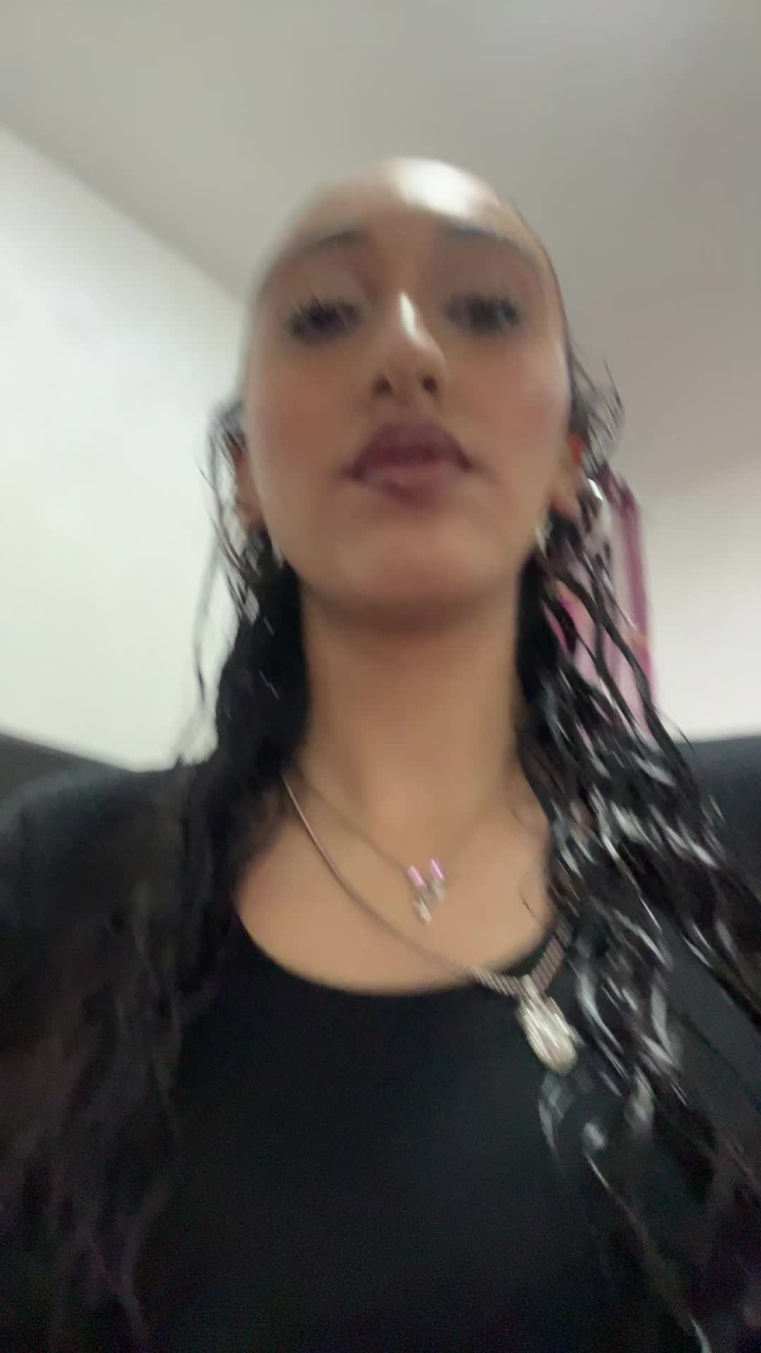 @👹