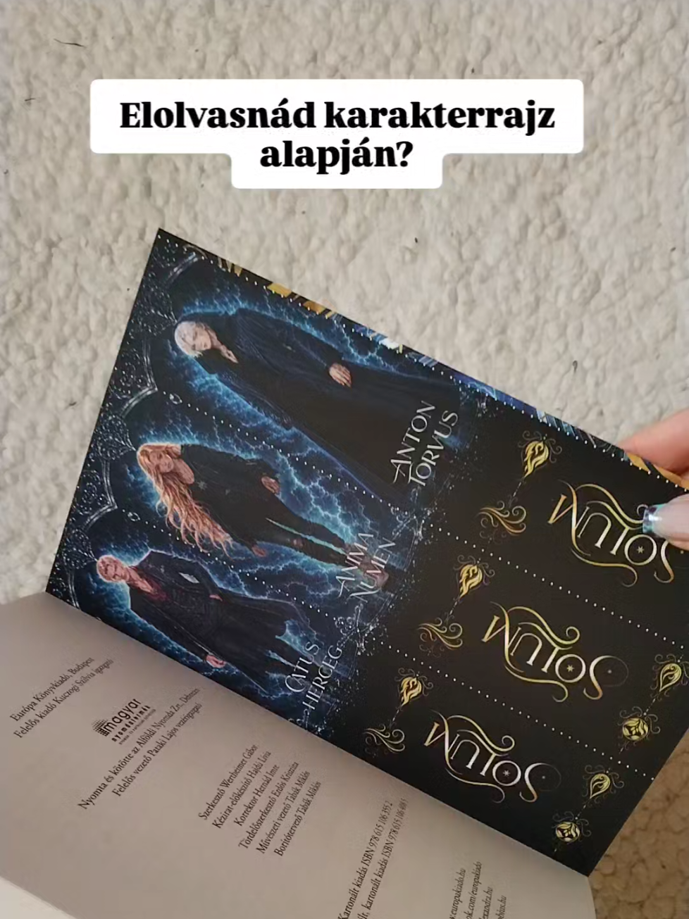 @Evi's bookish corner