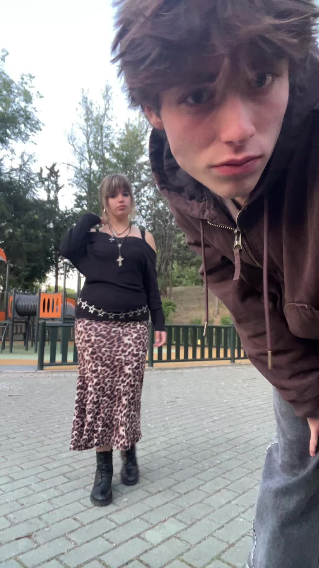@hakuuj