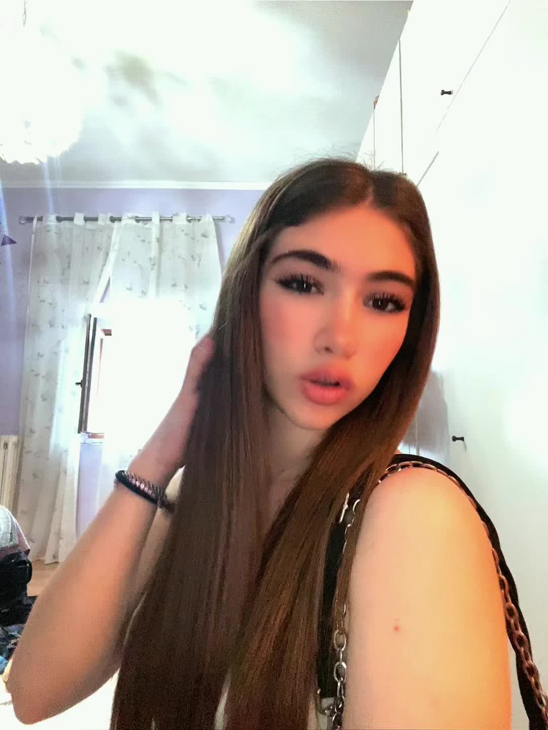 @🖤