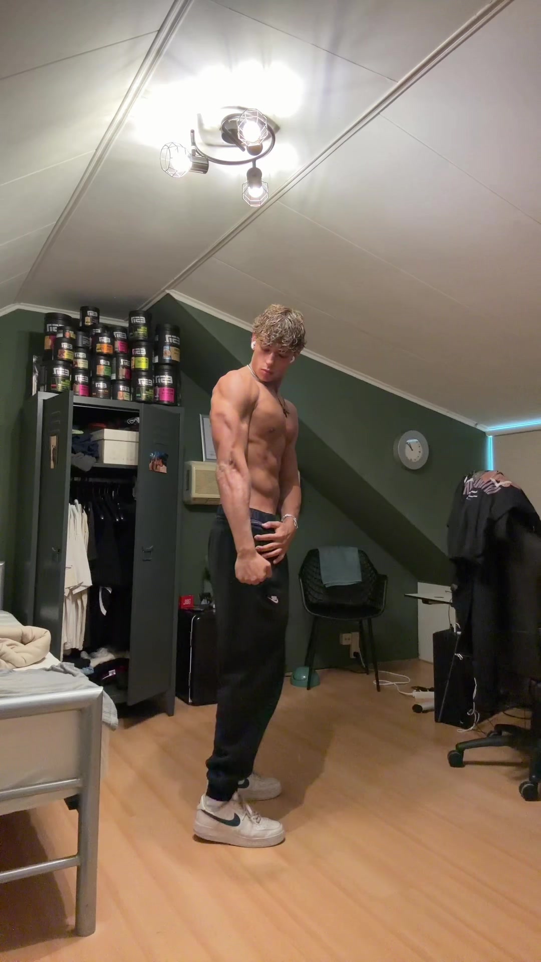 @Semdenhartog