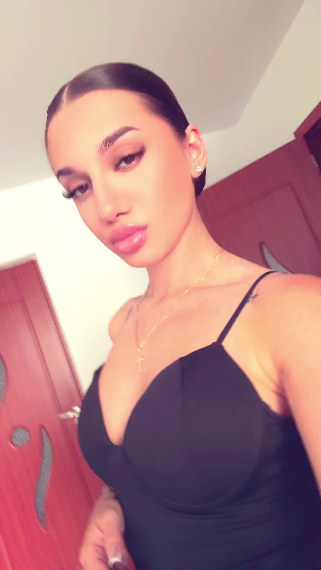 @Alexis AE