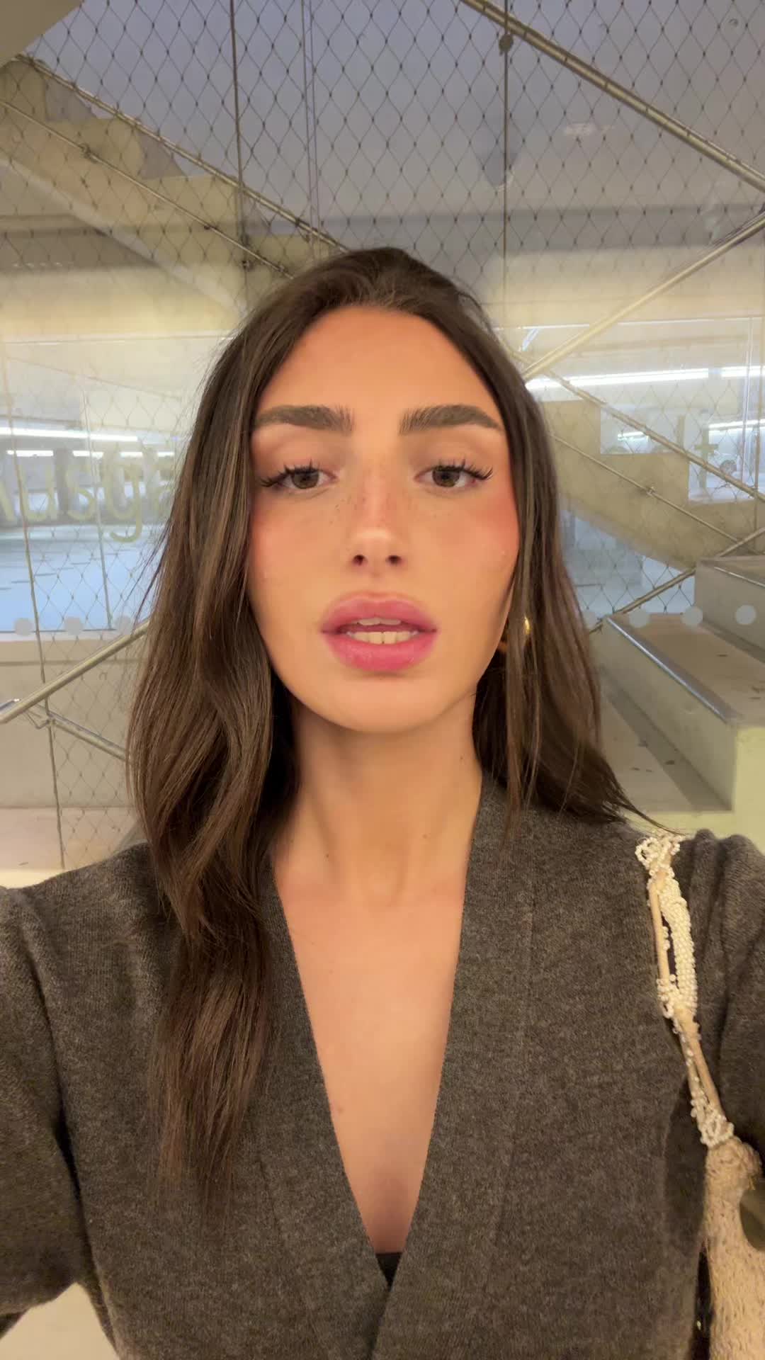 @⠀
