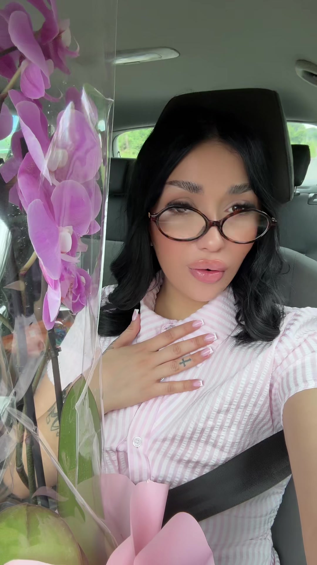 @𝓥𝓡🍒