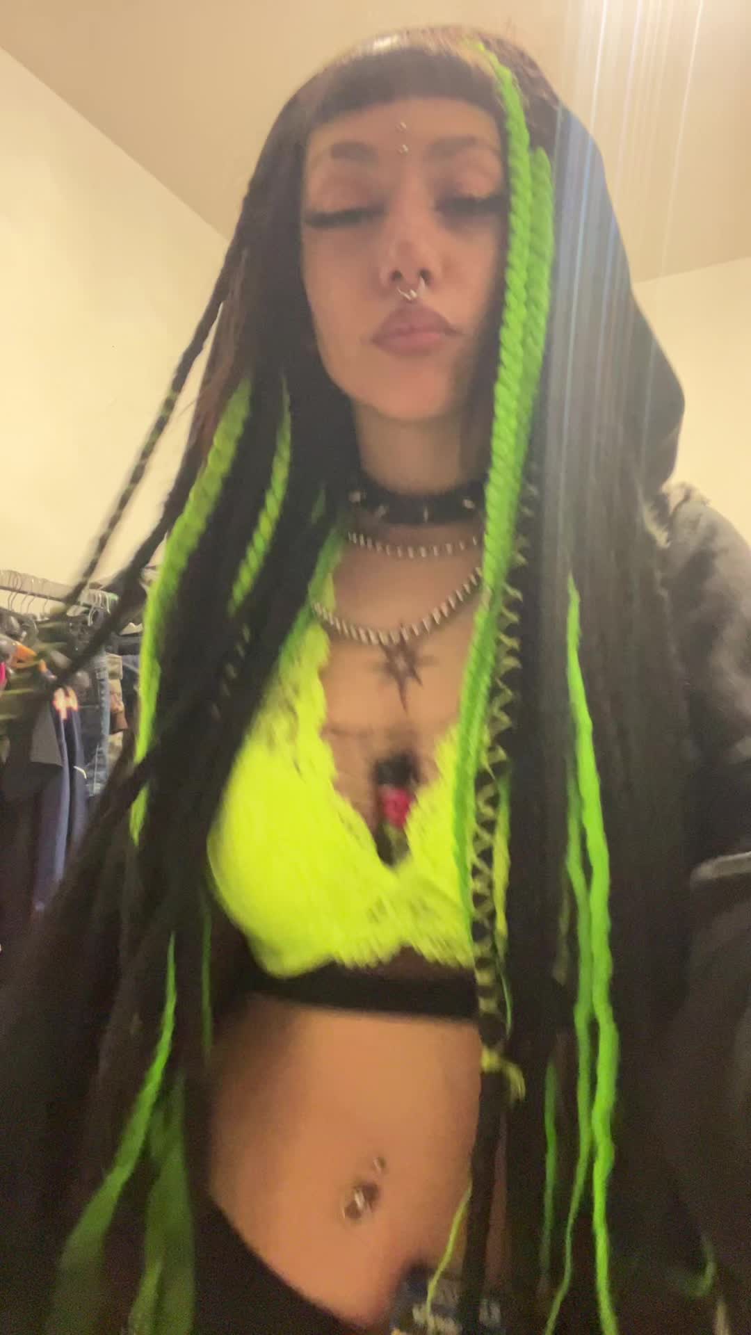 @lucertolona