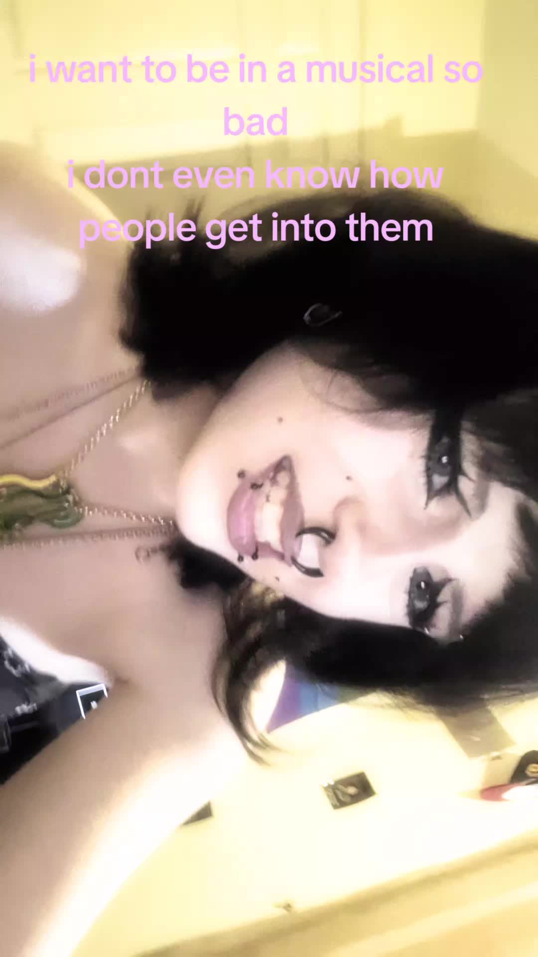 @Nevaeh..🥀