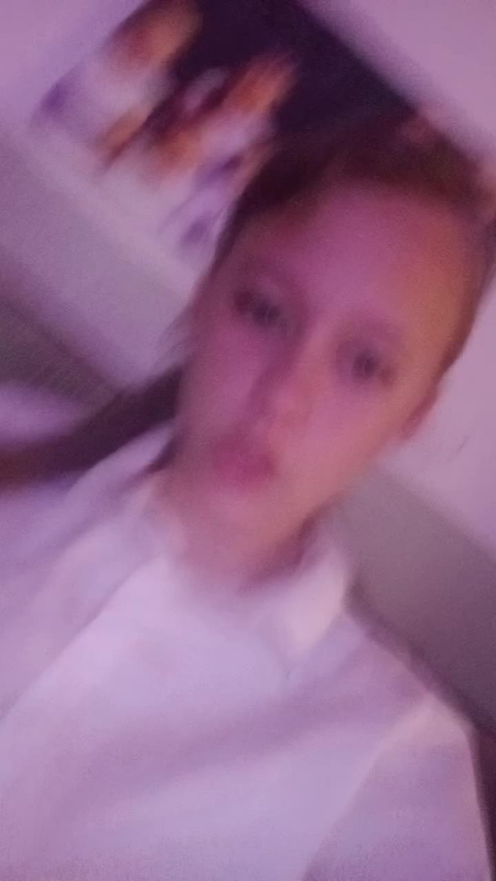 @hollie