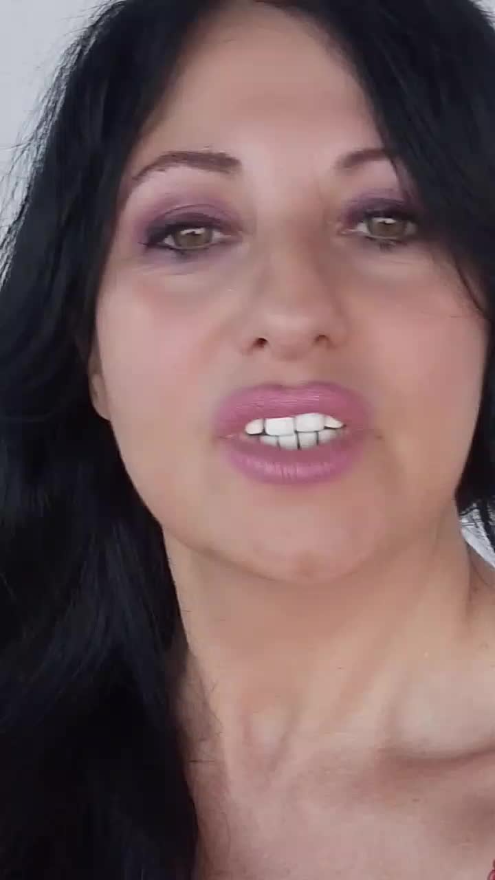 @sabrina