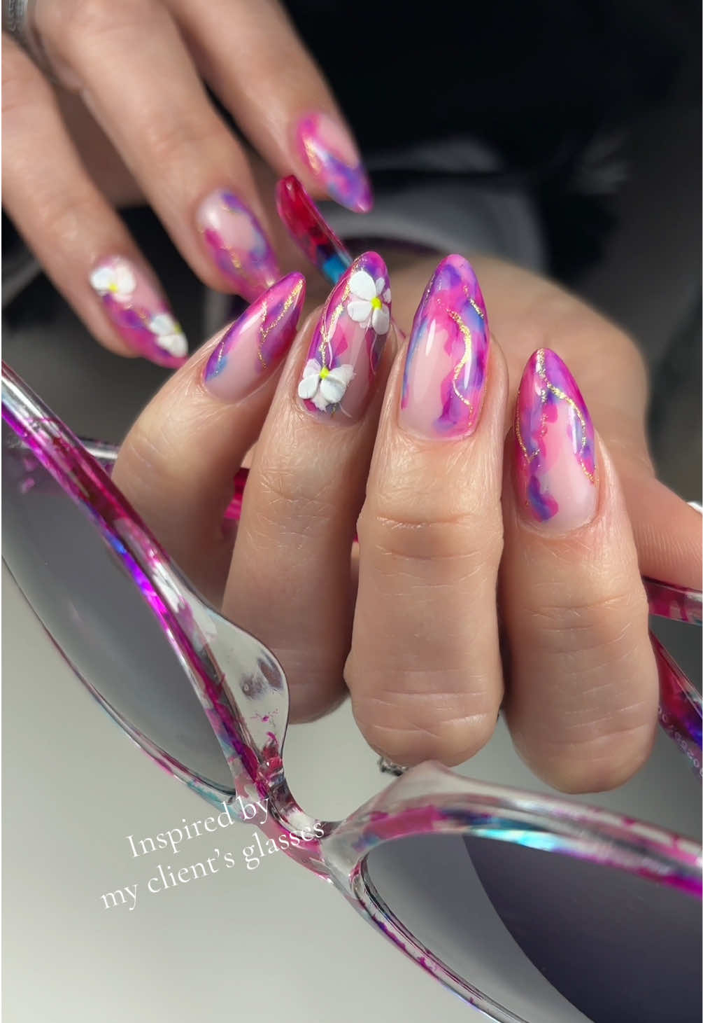 @ViolaViolett_NailArtist