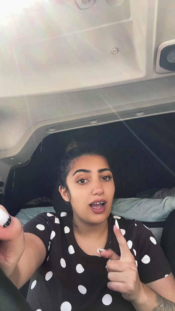 @Elena_Cipriana03