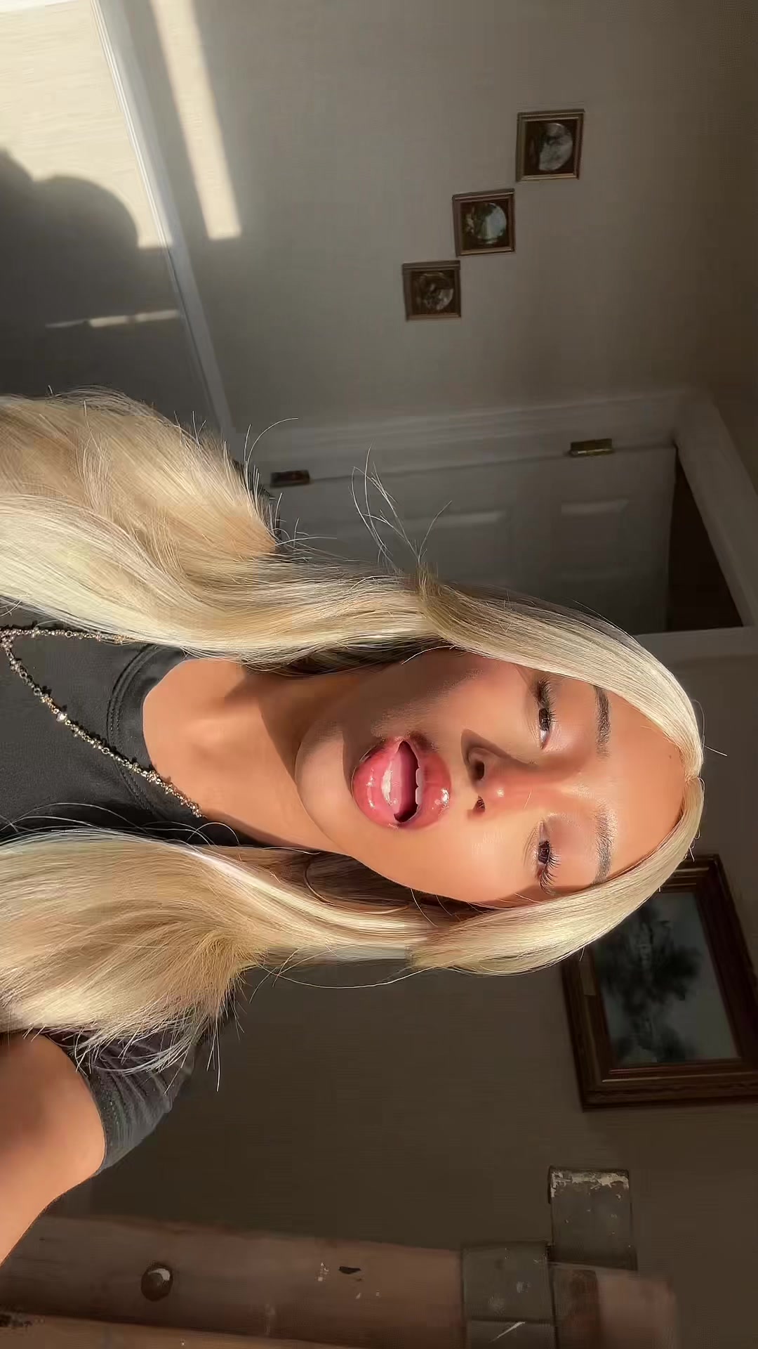 @𝐧𝐚𝐧𝐚