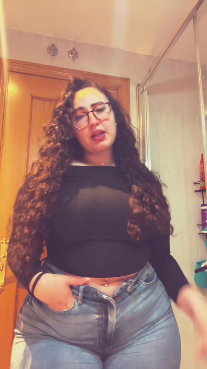@yasmina.