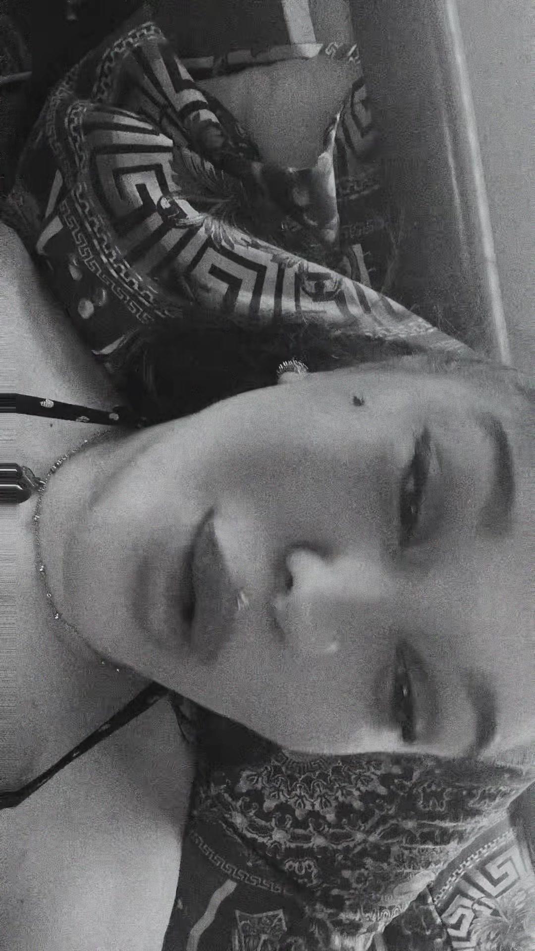 @Zemra🖤🌈