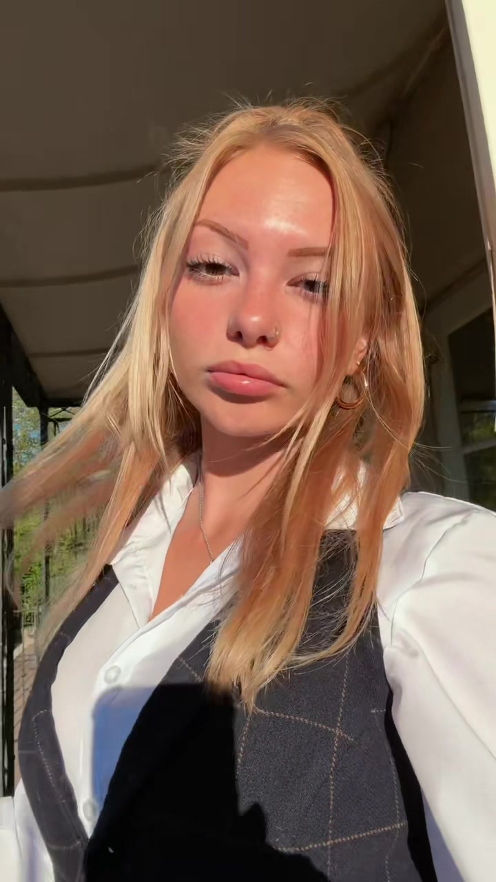 @ℬℯ́𝒷ℯ́-ℐ𝓈ℴ𝒷ℯ𝓁𝓁𝒶🧿