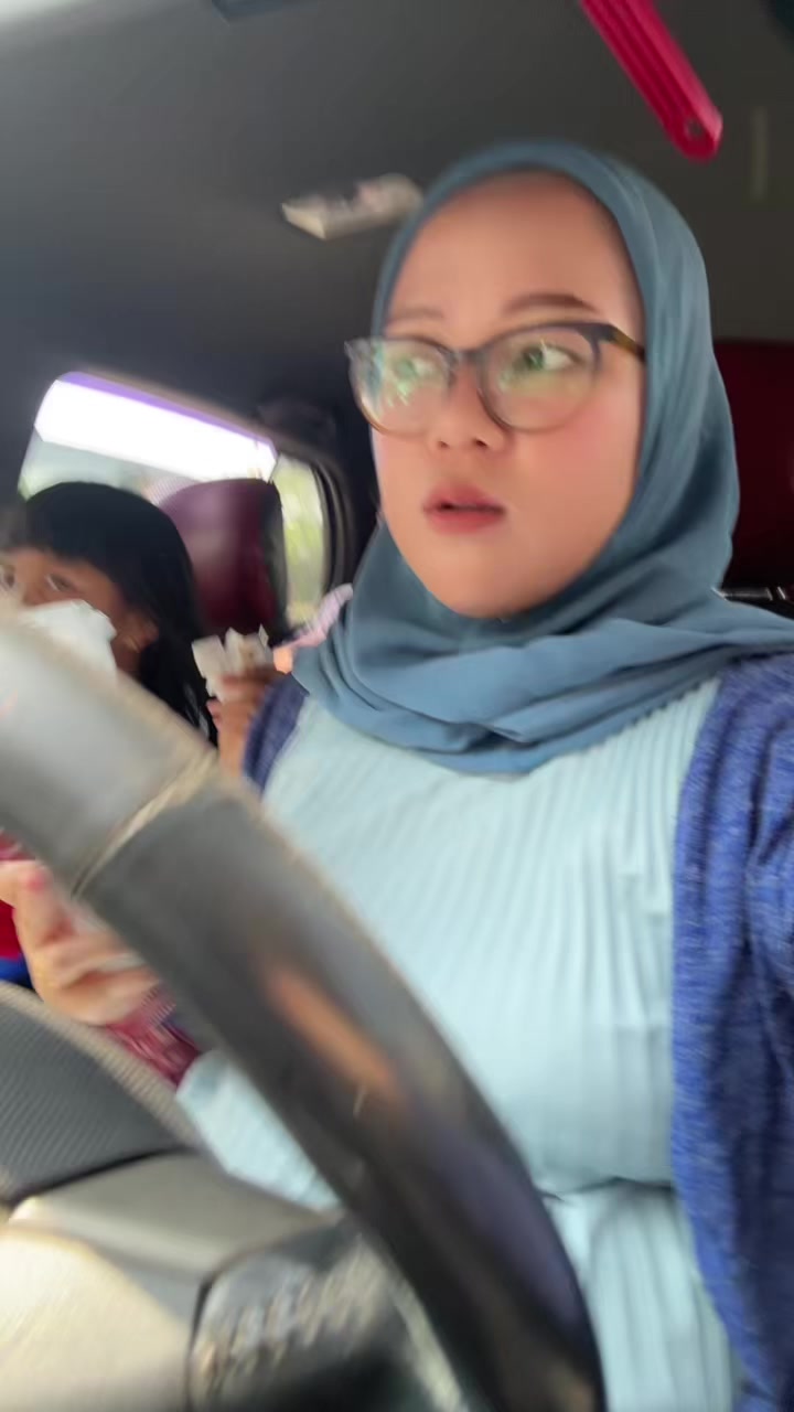 @Putri Aulia Fajar