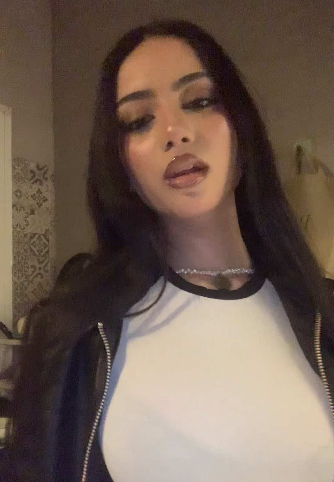 @Iconic_abeer