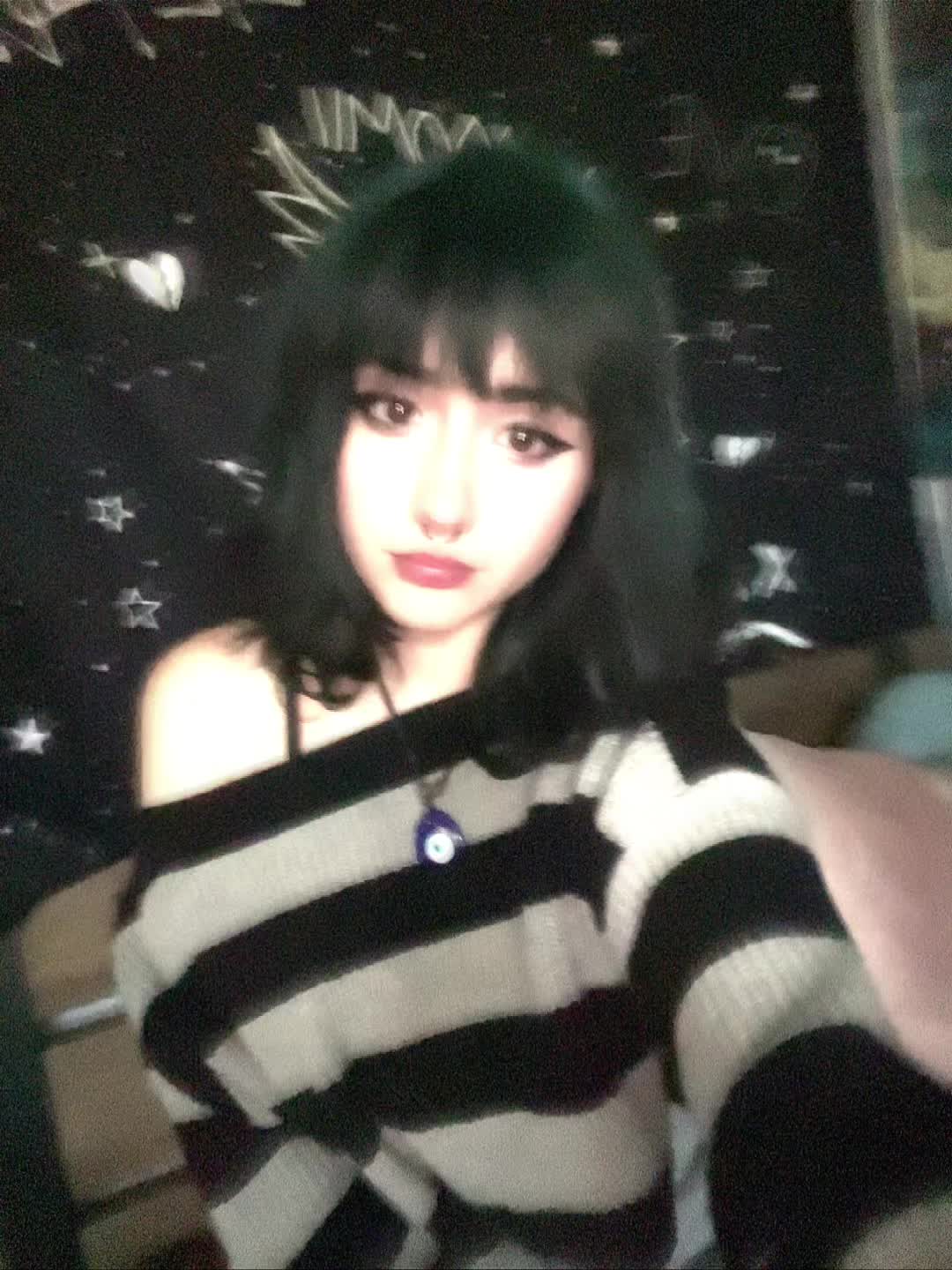@lilykinz