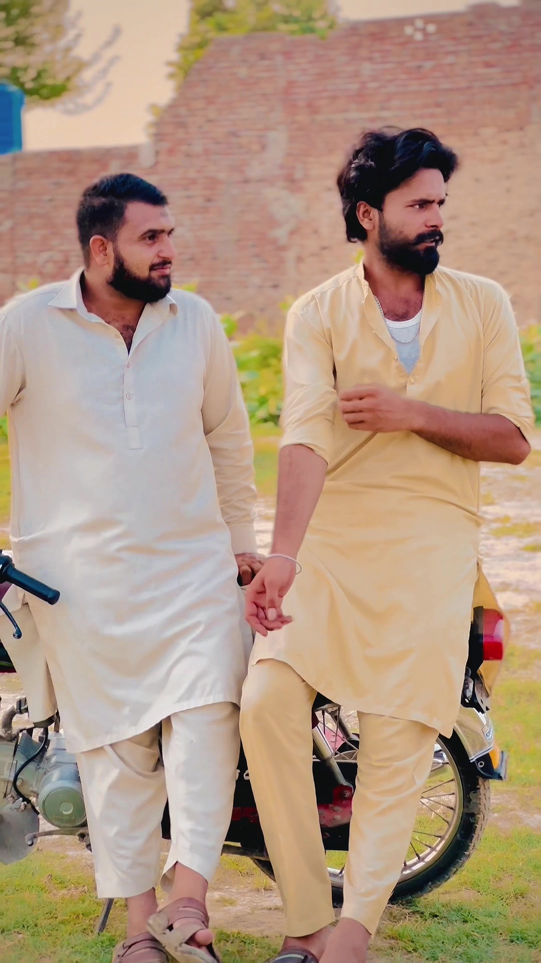 @Fani Mohal302🇵🇰🇧🇭