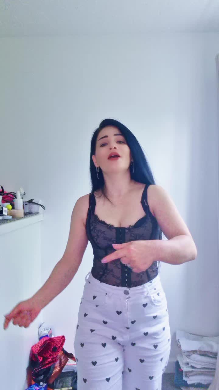 @Lily liliana