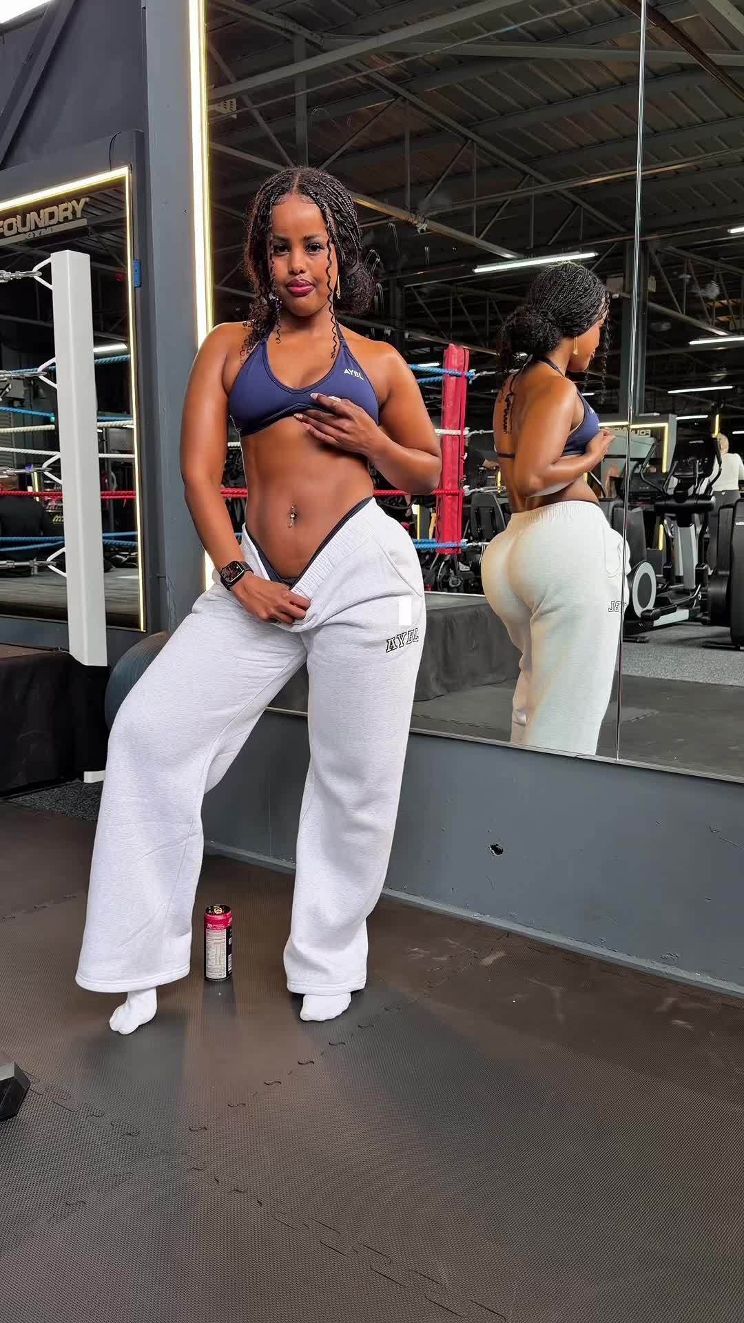 @Yarafitness