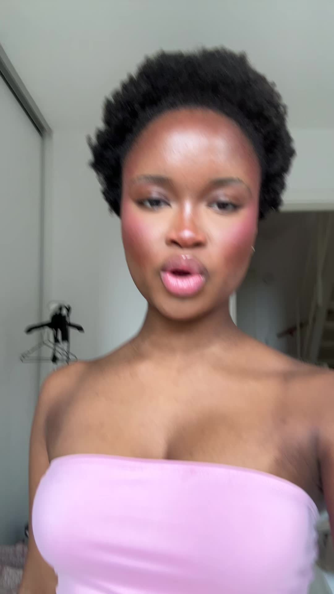 @⠀