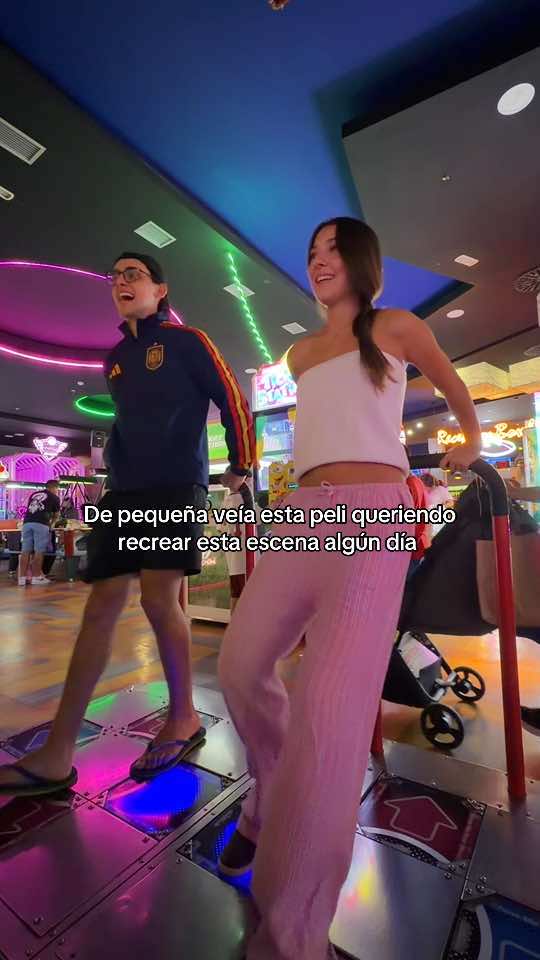 @carlotaasuareez