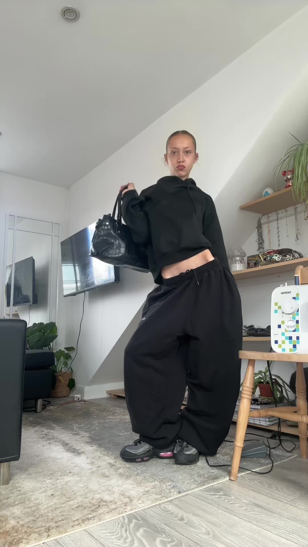 @lilyr0se22