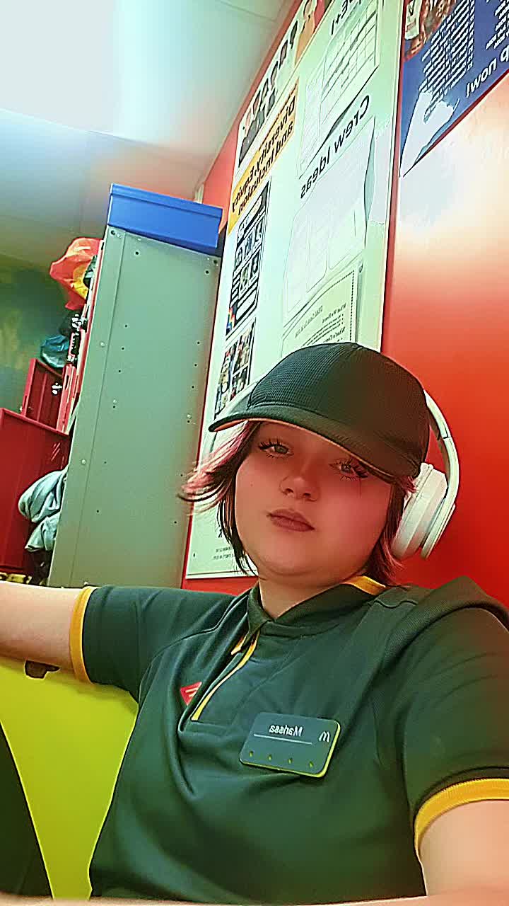 @Trixxy