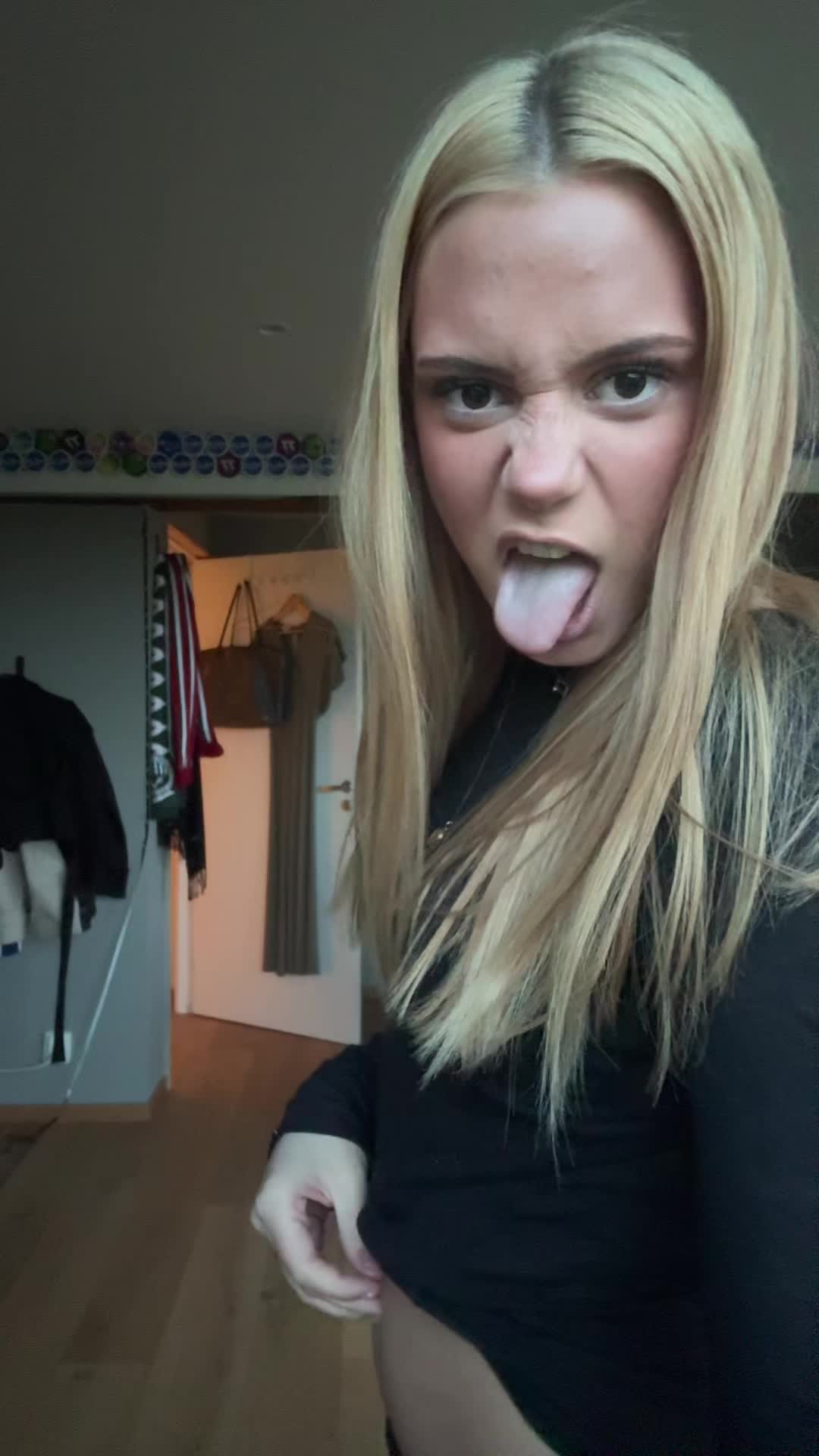 @Hanna😽😻