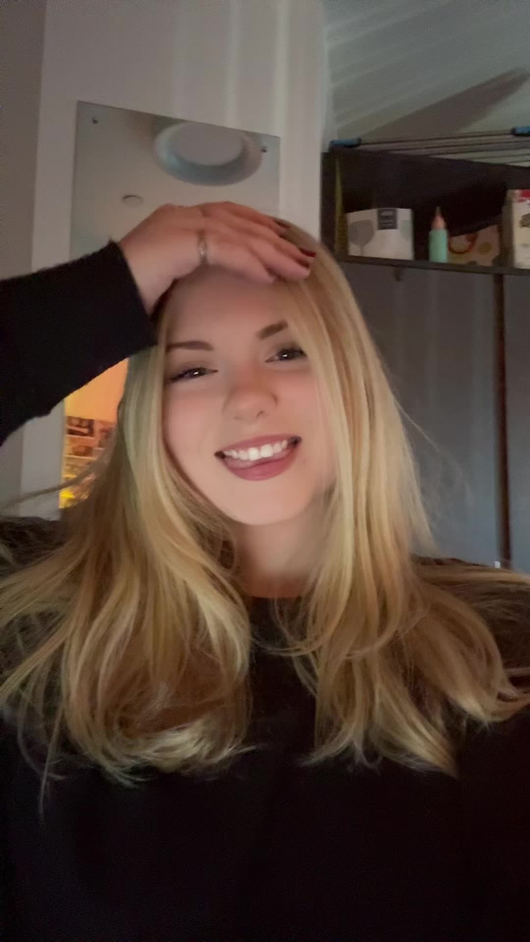 @M 🍒