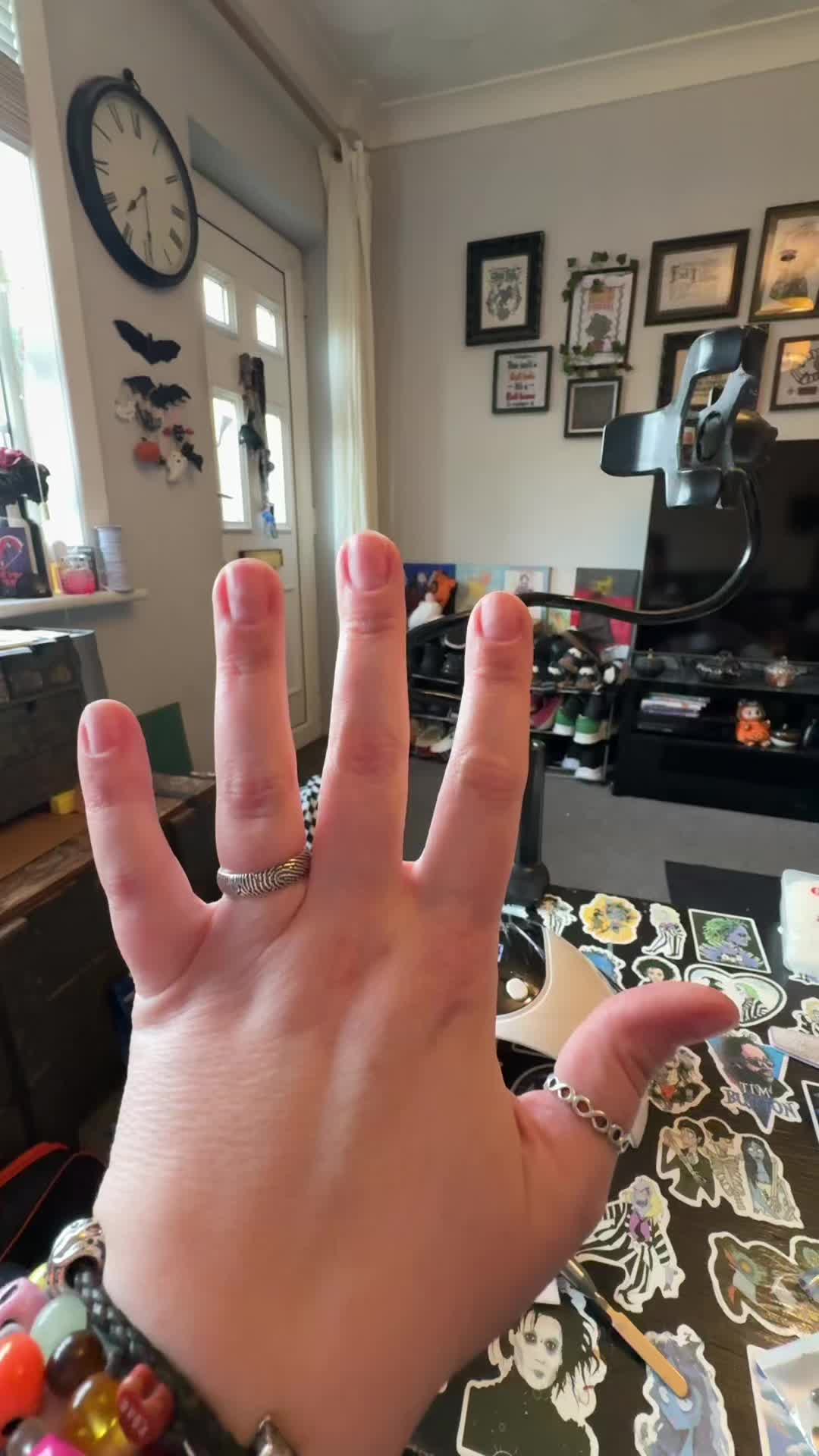 @Hayzbetts