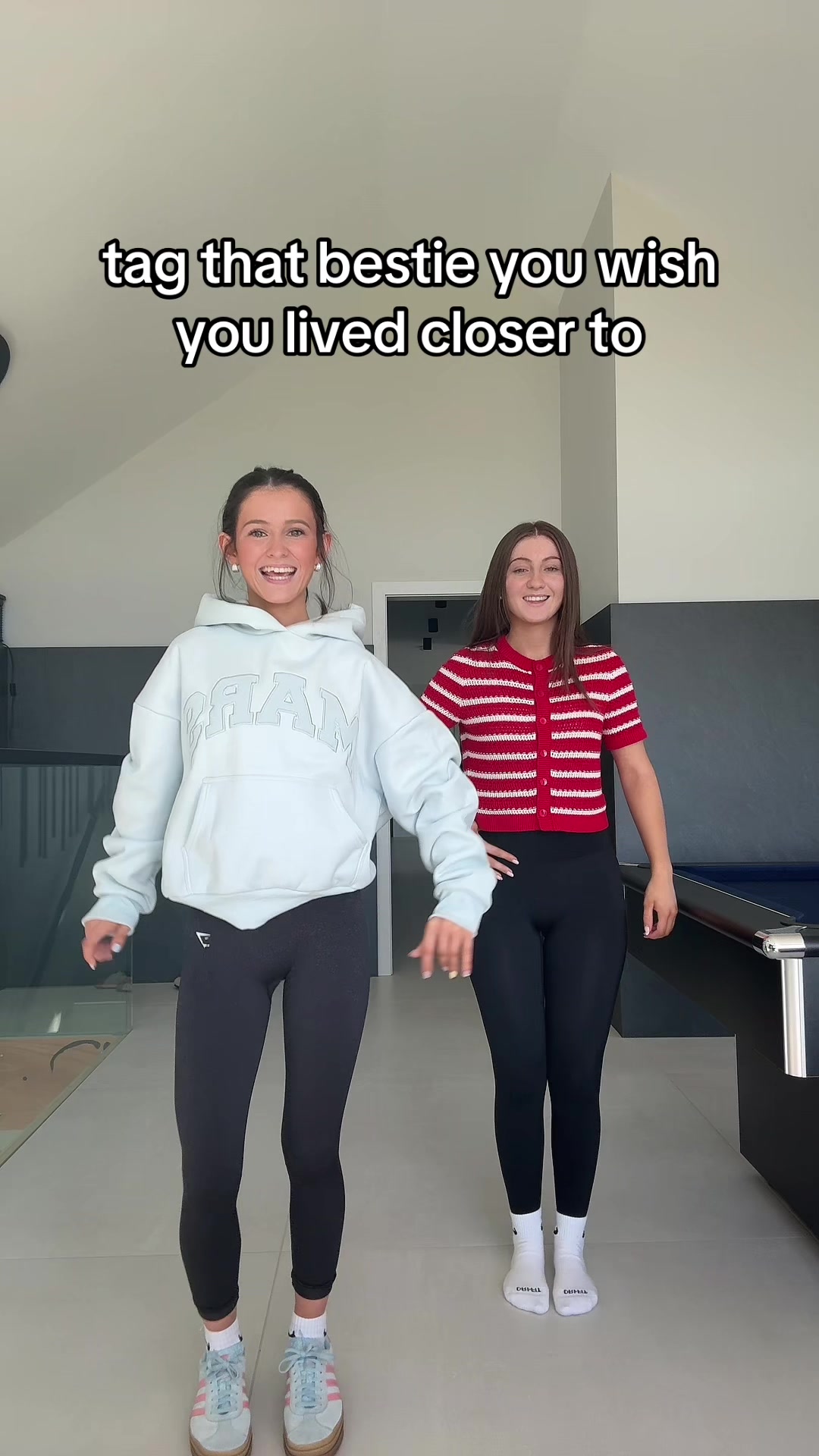 @thesimp5onsisters