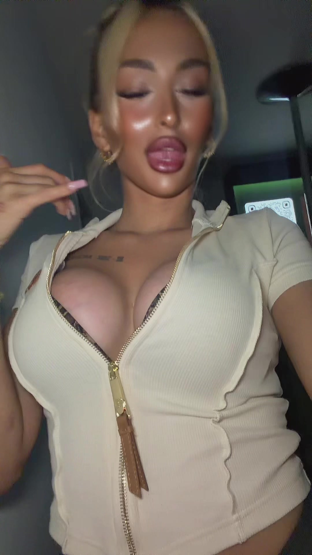 @ejmw