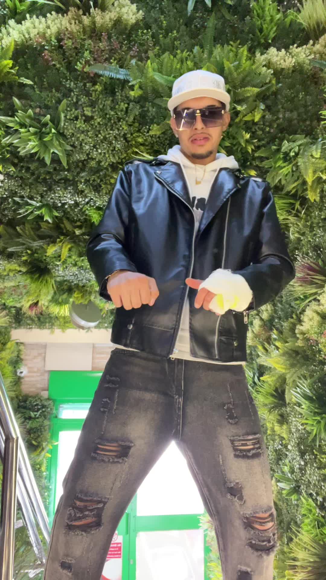 @𝓐𝓵𝓮𝔁 𝓑
