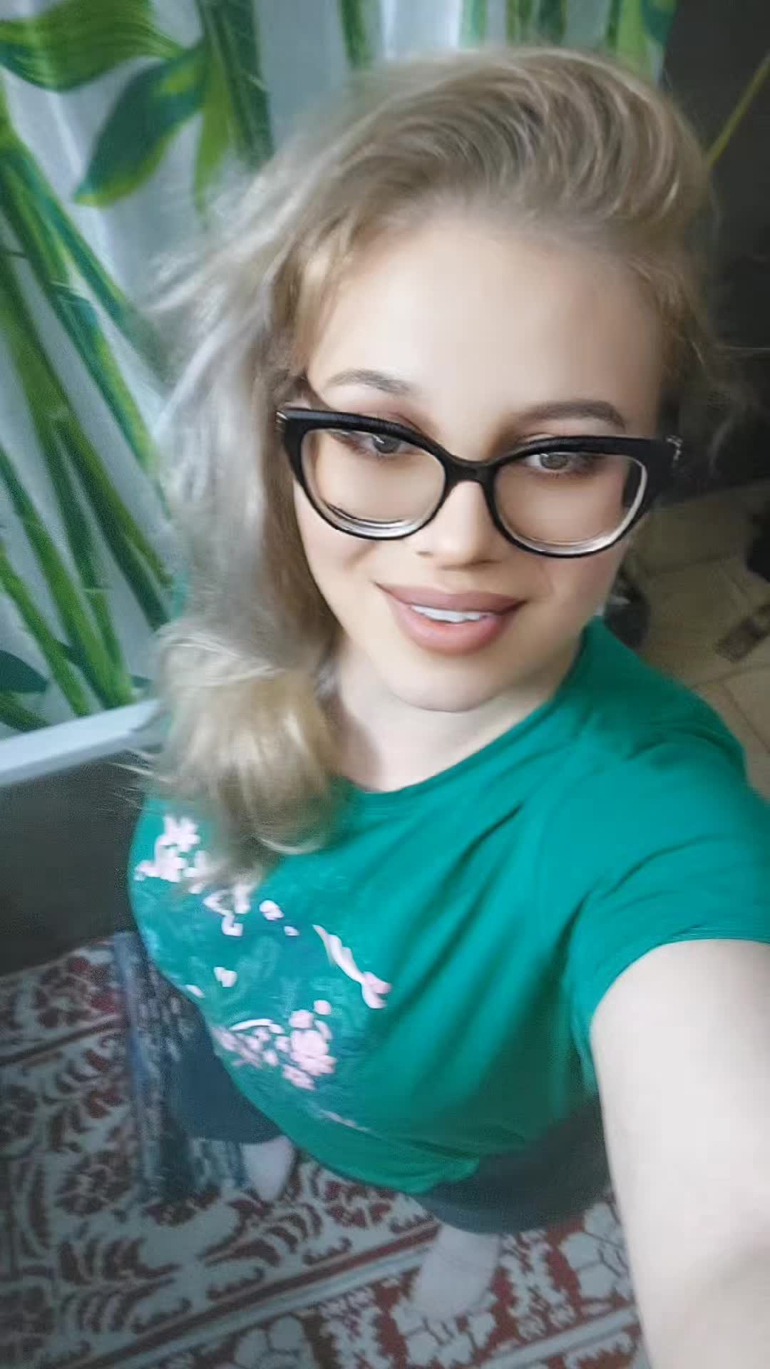 @Nina Călămar