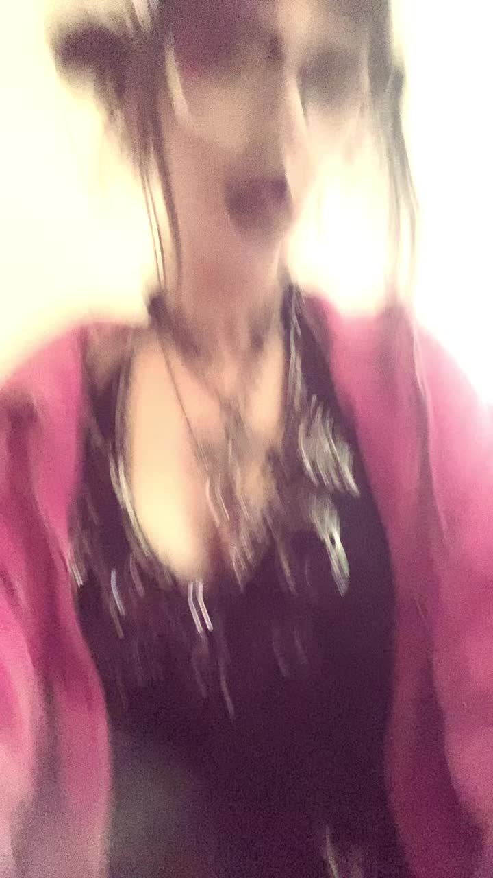 @<3
