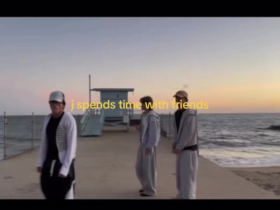 @𝘮𝘢𝘥𝘰𝘴𝘩𝘢୨ৎ