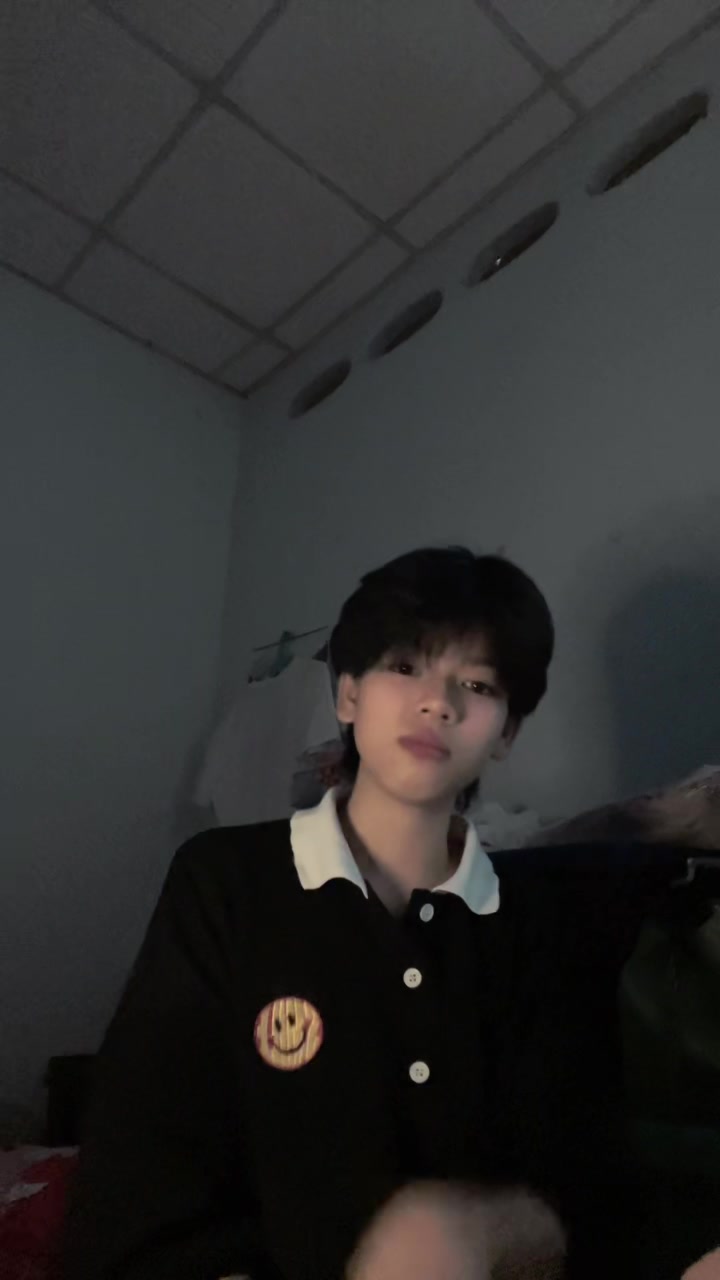 @ಠ⌣ಠကိုကိုမာန🐯