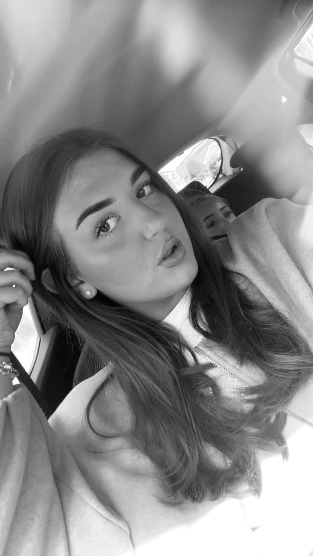 @I Z Z Y 🩶